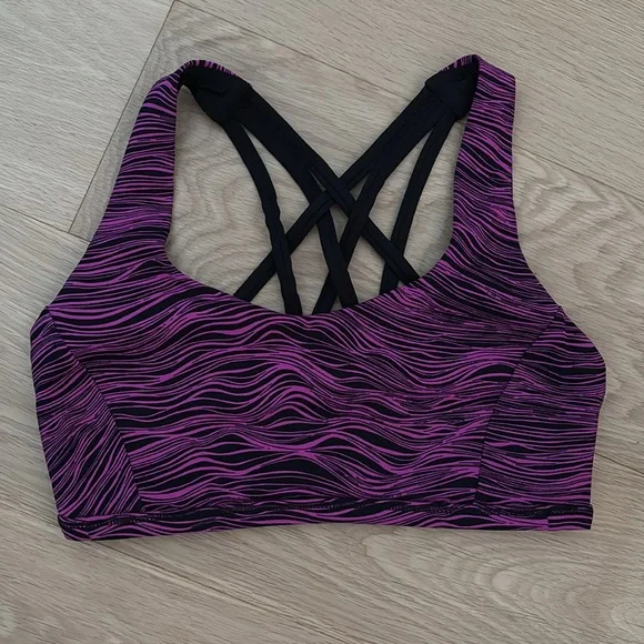 LULULEMON Sz 4 Free To Be Tranquil Bra Life Lines Polar Pink Black Luxtreme - 4 - Picture 5 of 10